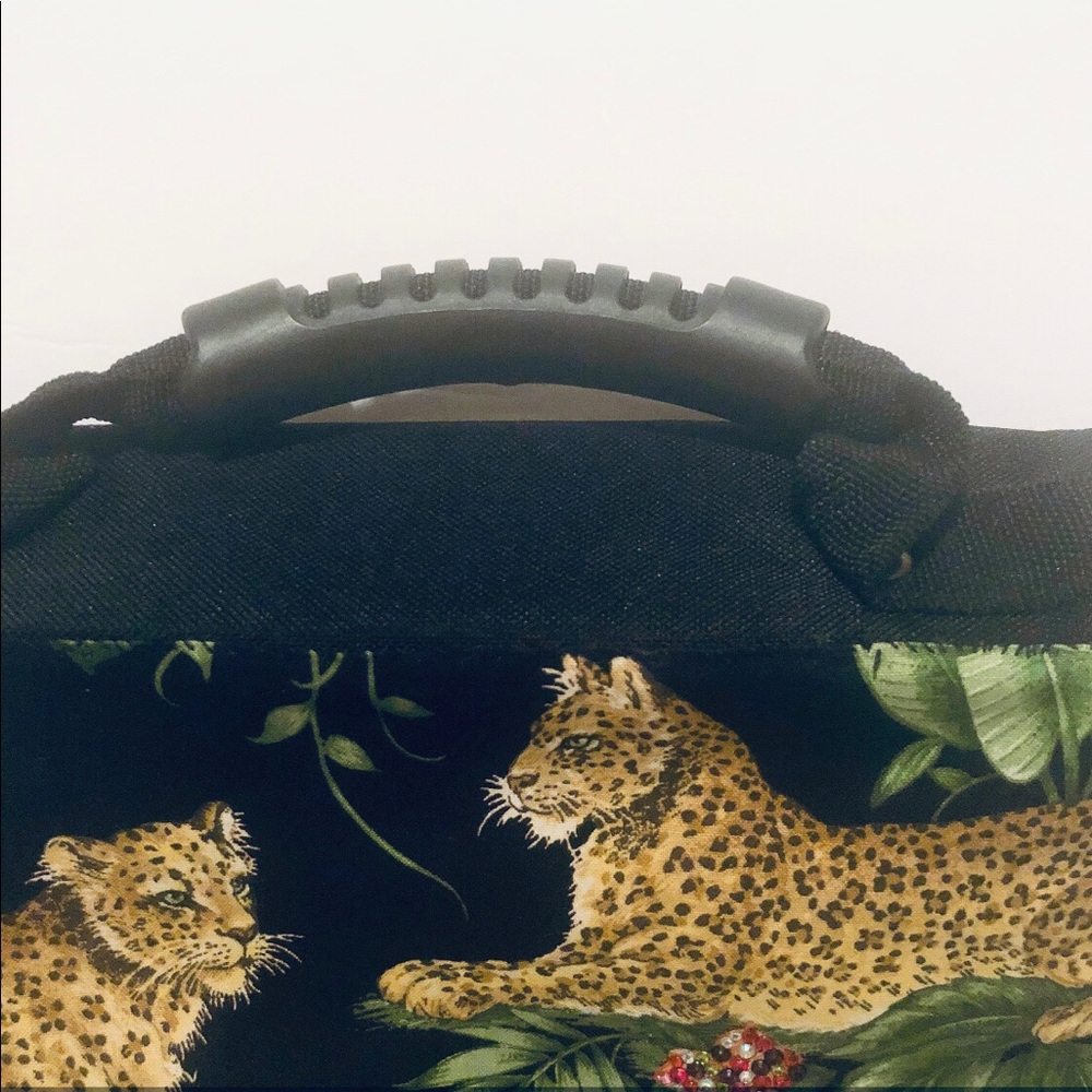 Handmade Leopard Messenger Bag - Picture 4 of 5
